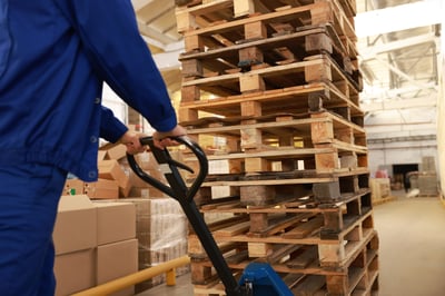 Essential Tips for Selecting a Reliable Wood Pallet Provider